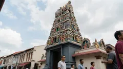 วัดศรีมาริอัมมันต์ (วัดแขก) ไชน่าทาวน์ สิงคโปร์ เดินชมโคปุรัมสีสดให้ดูเป็น